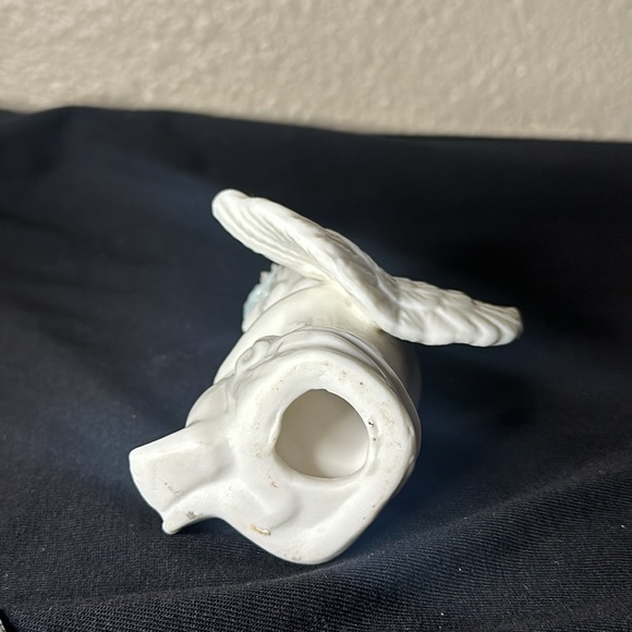 Angle Ceramic Figure - Picture 4 of 5